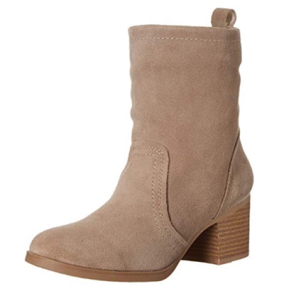 White Mountain Shoes - 🛍 Taupe WM Booties